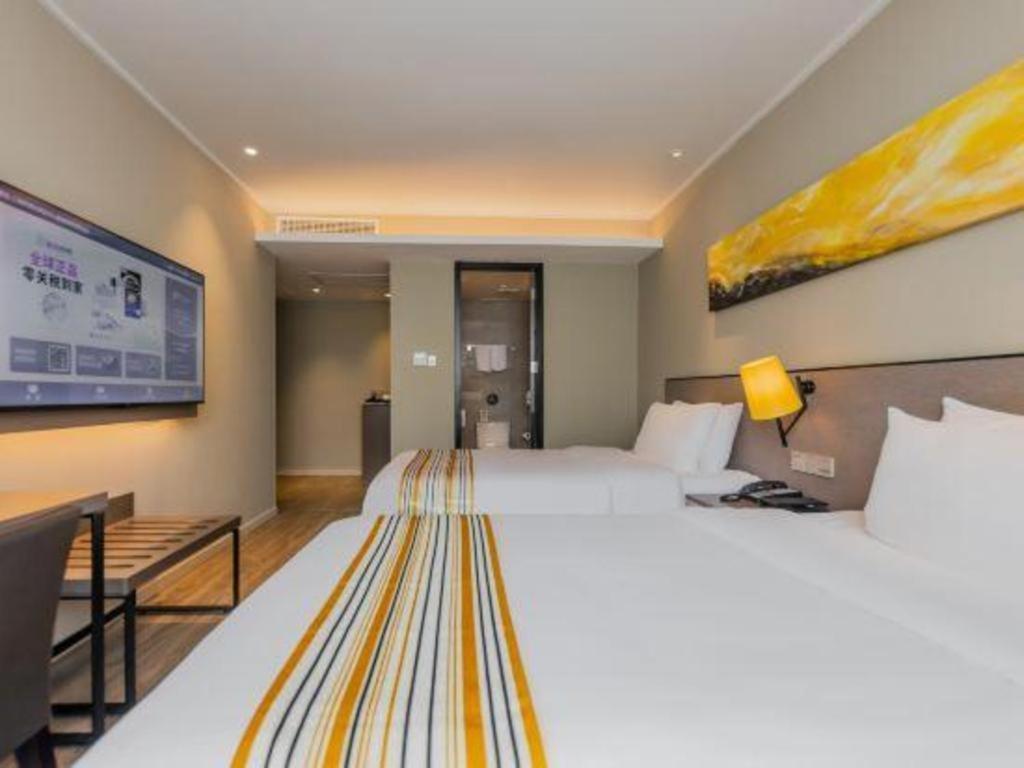 Home Inn Plus Shanghai New International Expo Center Yushan Road Yuanshen Sports Extérieur photo