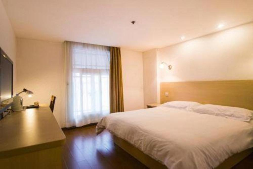 Home Inn Plus Shanghai New International Expo Center Yushan Road Yuanshen Sports Extérieur photo