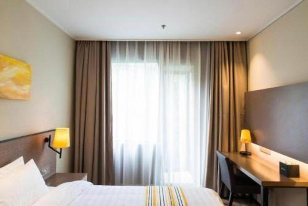 Home Inn Plus Shanghai New International Expo Center Yushan Road Yuanshen Sports Extérieur photo