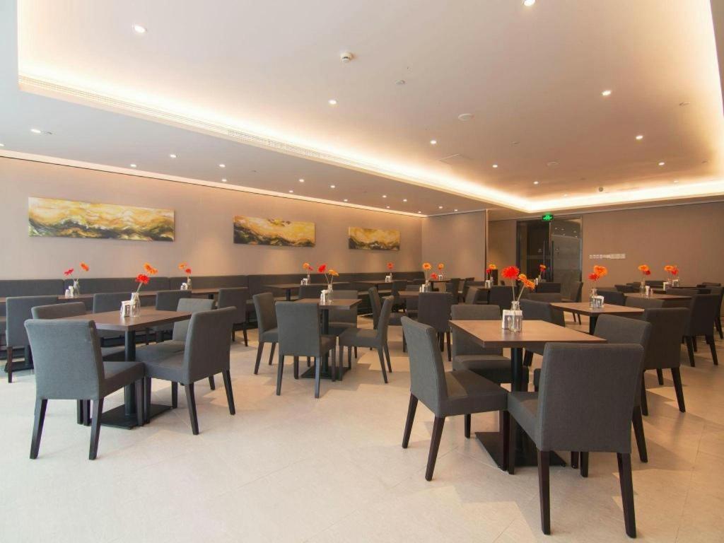 Home Inn Plus Shanghai New International Expo Center Yushan Road Yuanshen Sports Extérieur photo